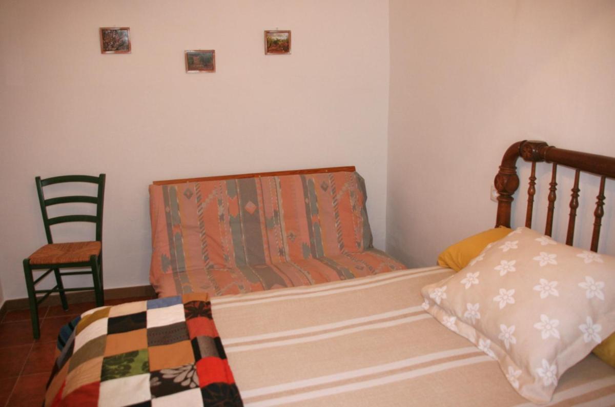 CASA RURAL ENTRE VINYES - Housity
