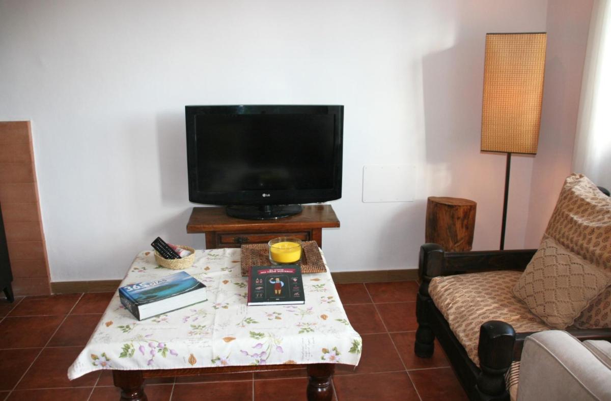 CASA RURAL ENTRE VINYES - Housity