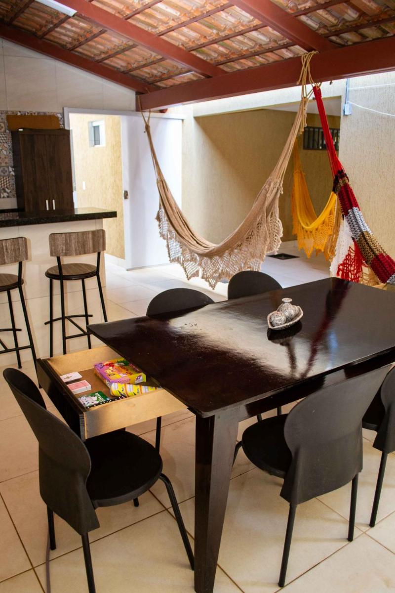 Casa com 2 Quartos e Varanda Gourmet - Housity