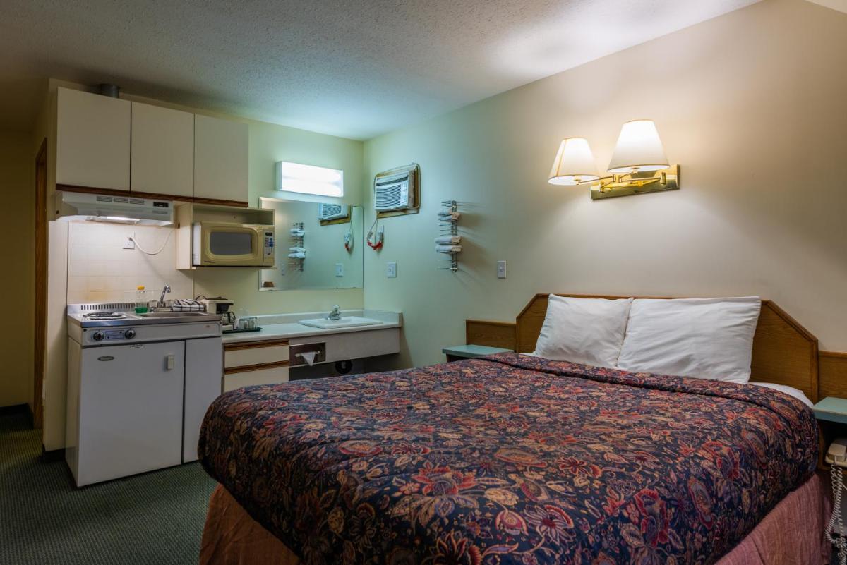 The Ranchland Inn Kamloops - Housity