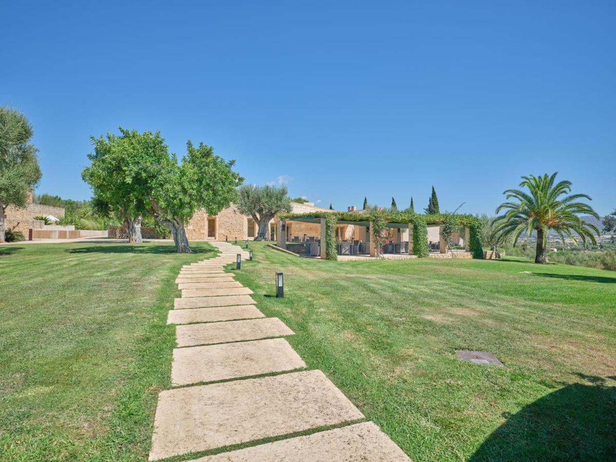 Jardín al aire libre en Son Penya Adults Only Petit Hotel & Spa