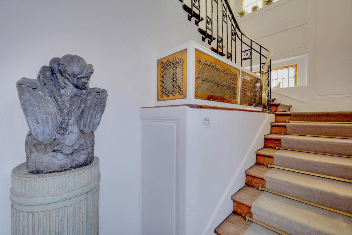 L'Hôtel Particulier - Appartements d'Hôtes - Housity
