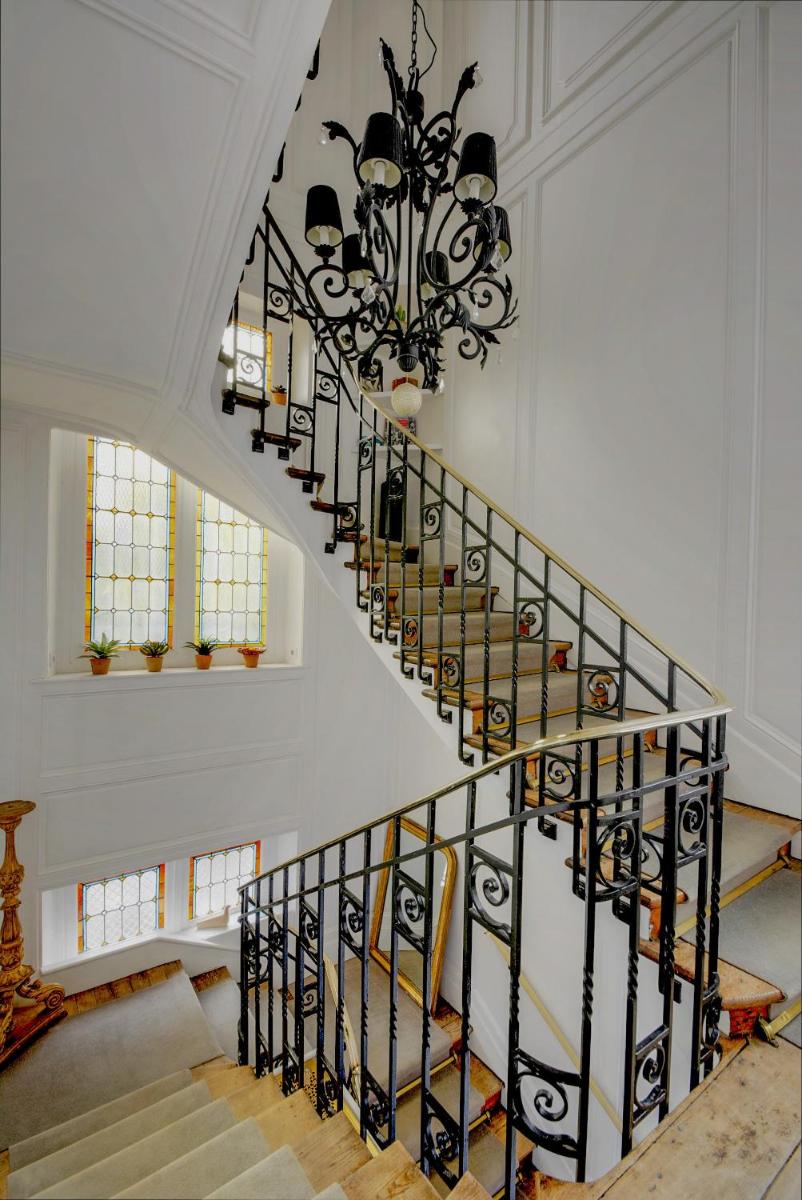 L'Hôtel Particulier - Appartements d'Hôtes - Housity