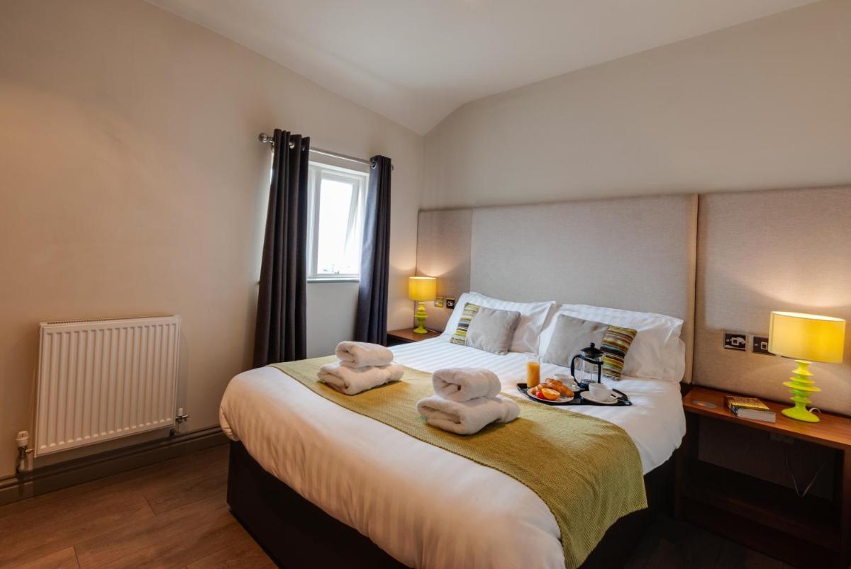 Base Serviced Apartments - City Road - Housity