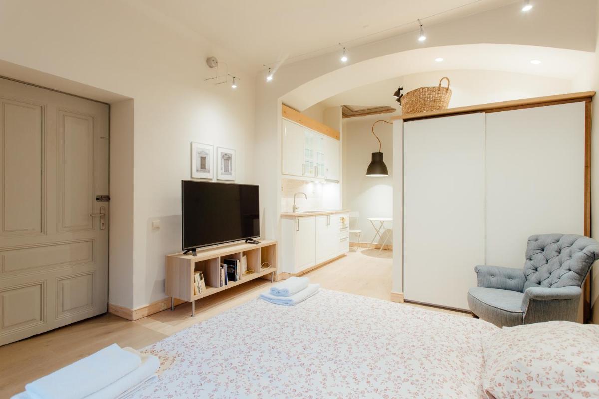 COMMODUS apartment IX - Housity