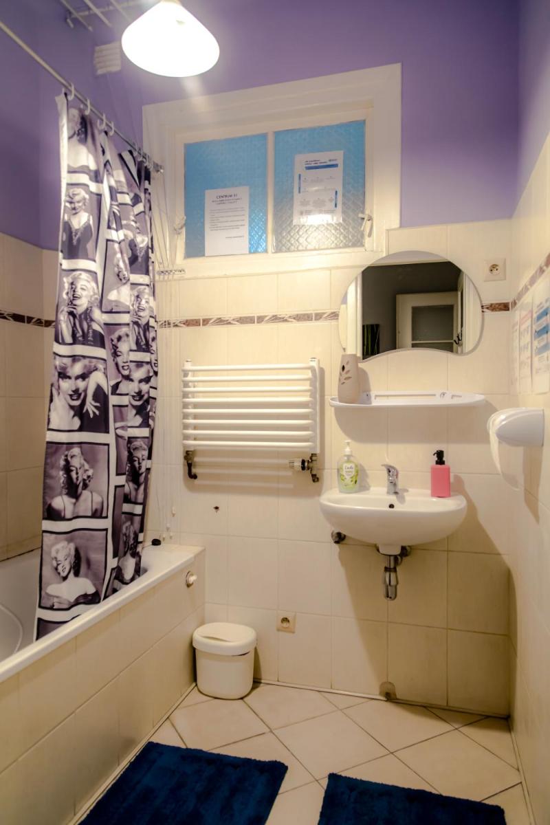 Centrum 51 - Housity
