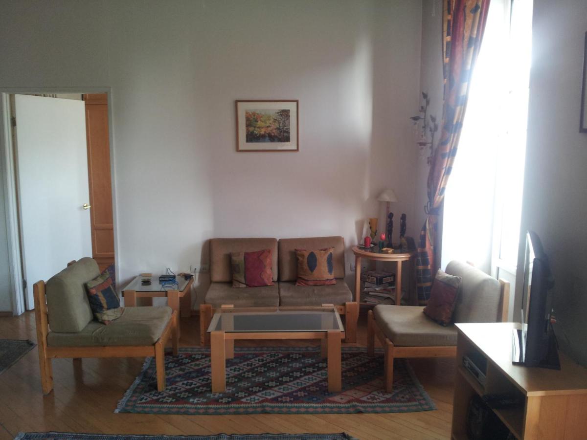 Suitetrails - Sunny Apartment in Central Yerevan