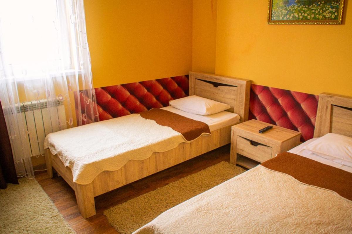 Mini Hotel Abrikos - Housity