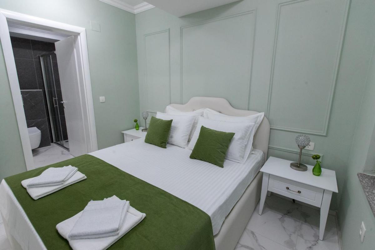 Apartments Matjan with private garages - Hizvo