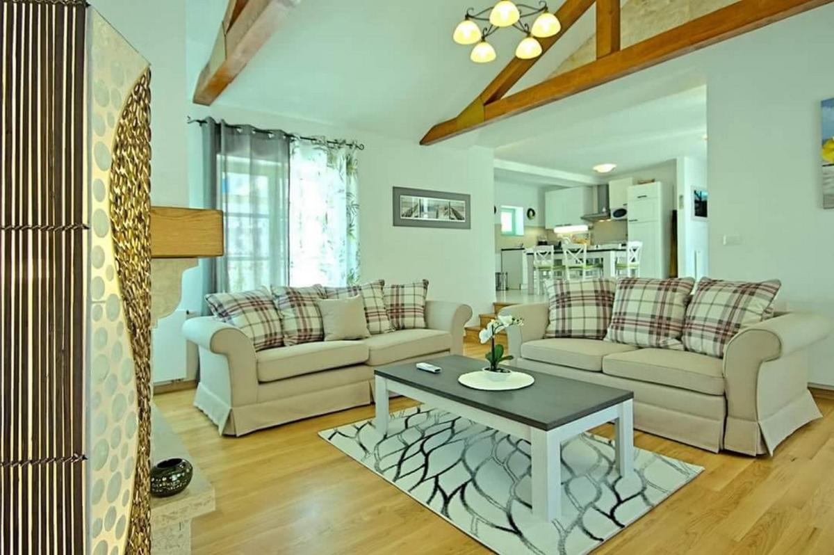 Villa Lia - Housity