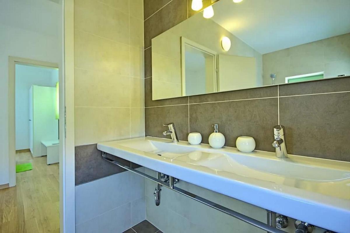 Villa Lia - Housity