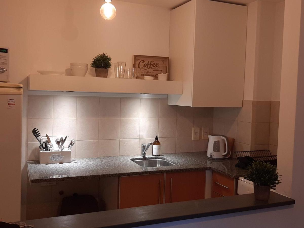 SeventySeven-La Plata. Monoambiente nuevo, cómodo, céntrico. - Housity