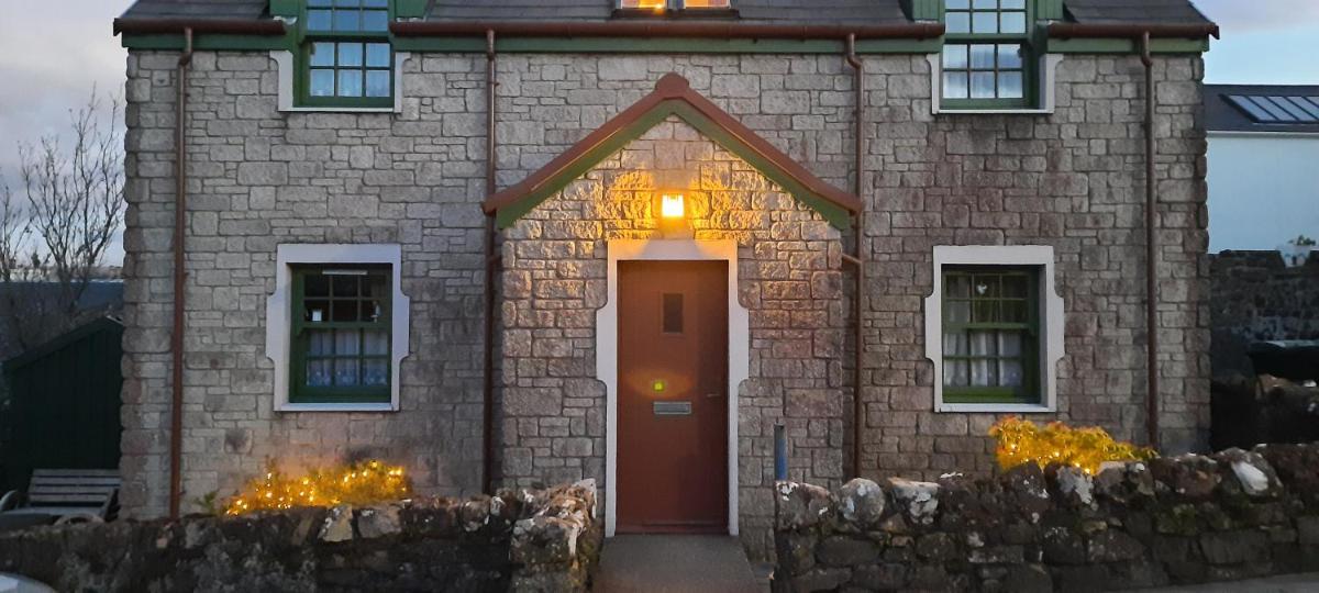 Strome Beag - Housity