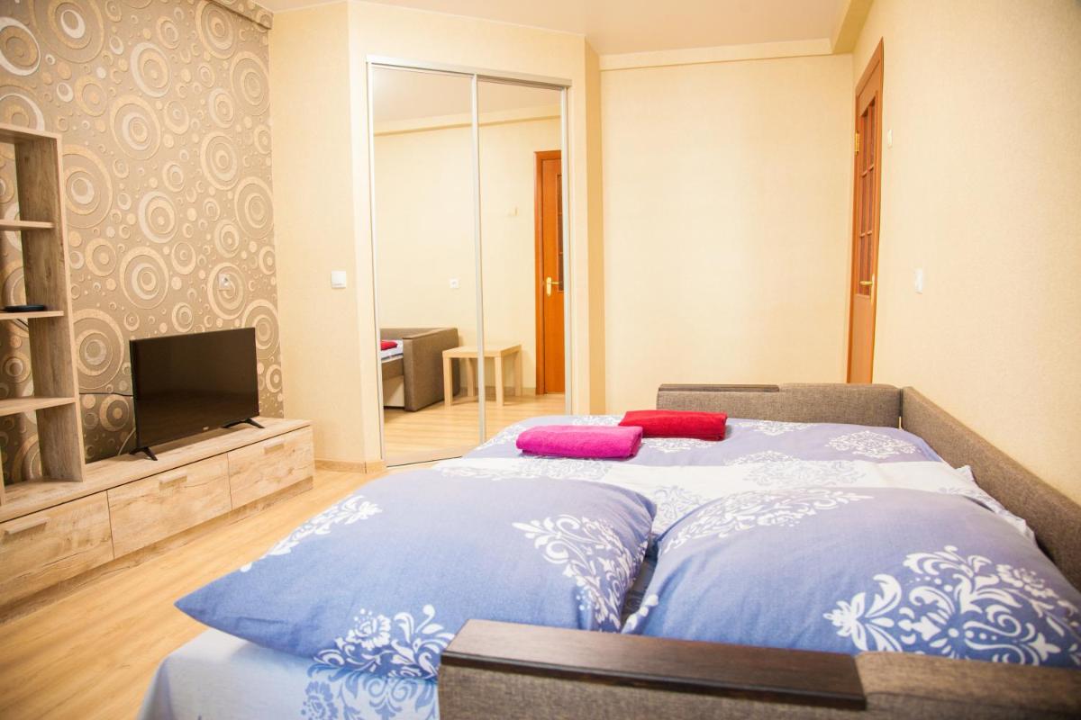 Semi-luxury Apartment on Tsentralnyiy Boulevard 8 - Housity