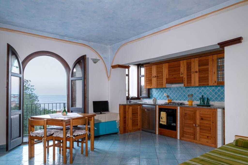 Suitetrails - Domus Comida, a little paradise close to the sea