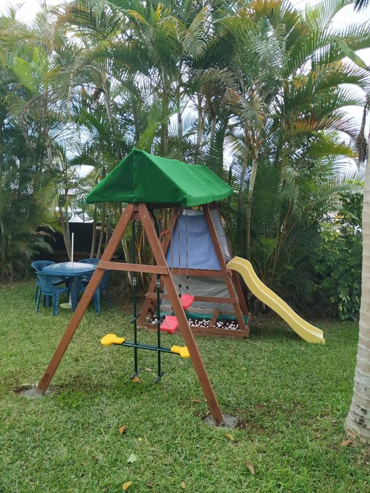 Charmante petite maison dans le Sud, idéal pour un couple ou couple avec 2 enfants - Hizvo