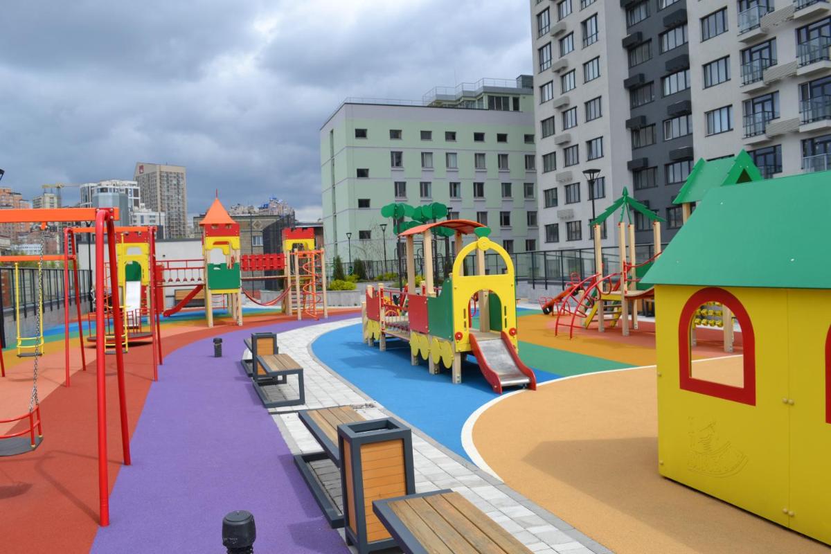 Suitetrails - In the sky apartment Kyiv