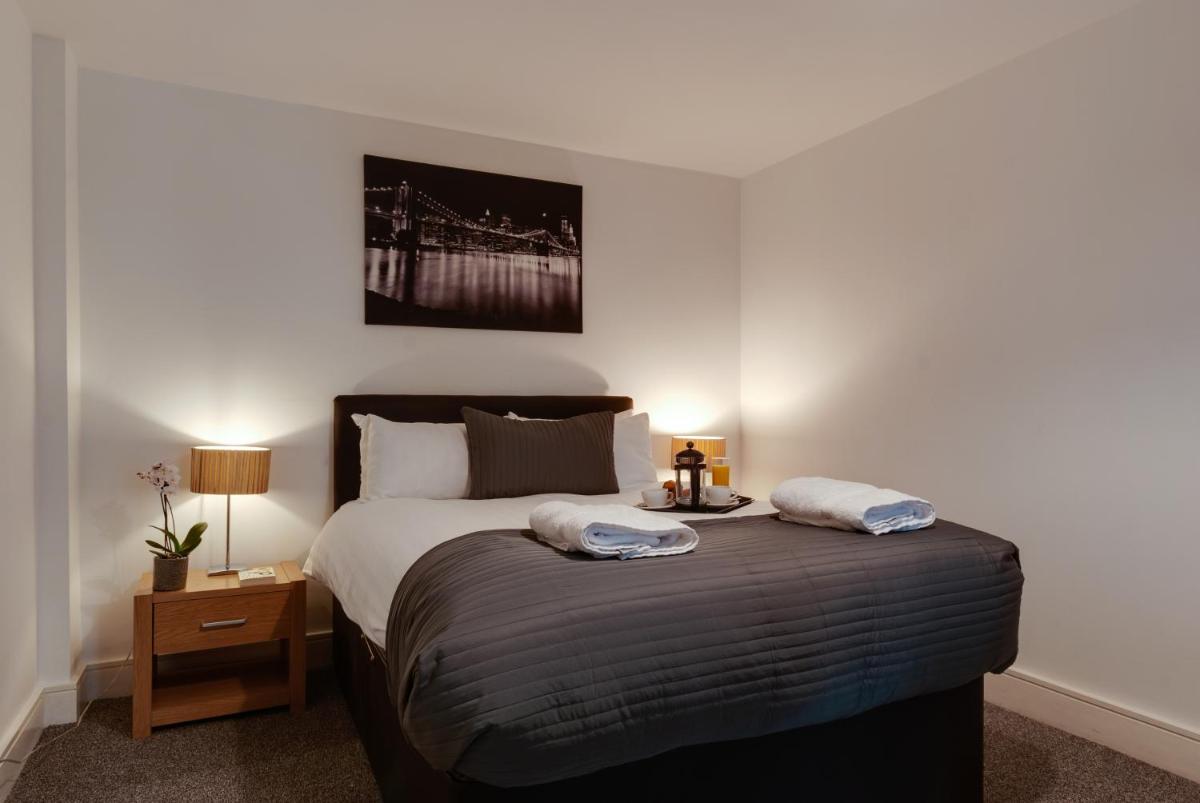BOOK A BASE Apartments - Cumberland Street - Housity