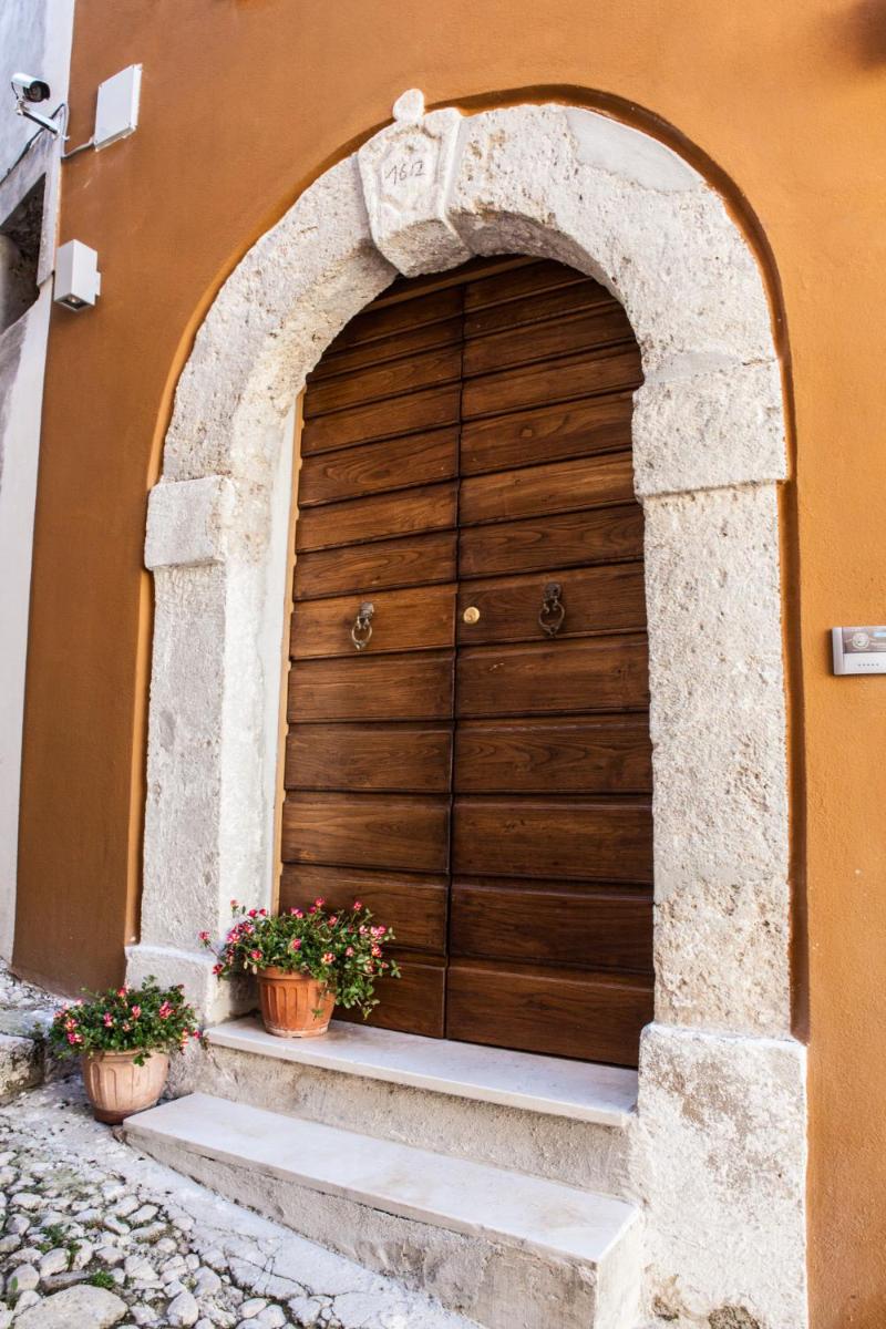 Morry's Lodge Guest House - Housity