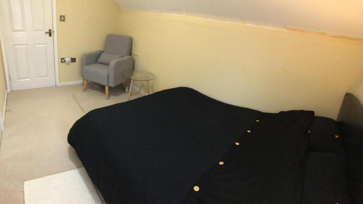Spacious double bedrooms sharing new bathroom, en-suite option available, Kings Lynn - Housity