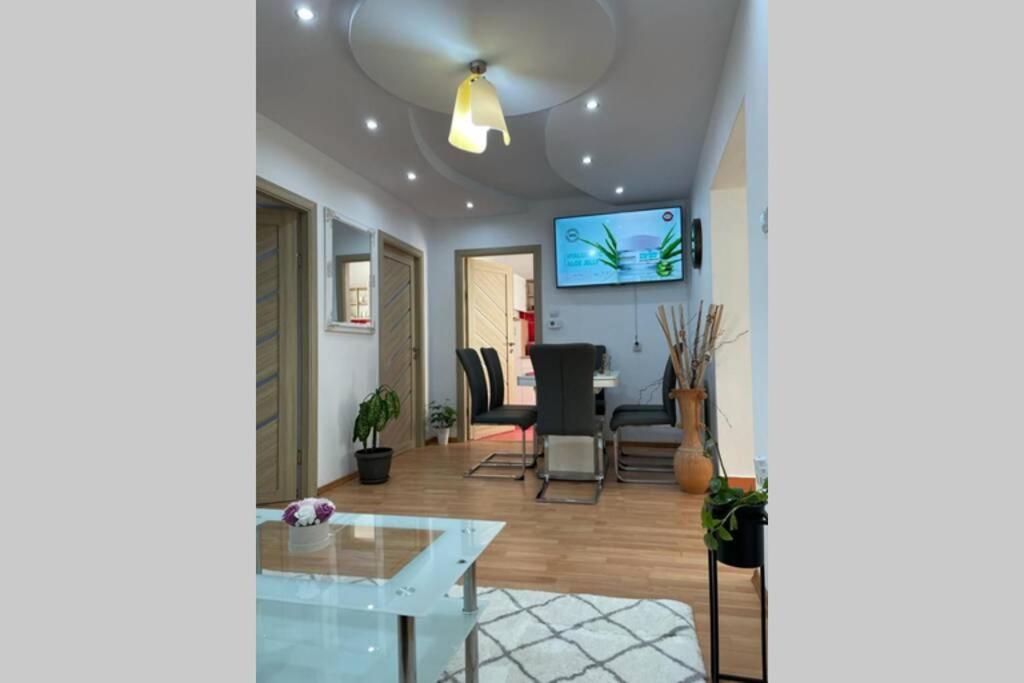 Apartament Cristina - Băile 1 Mai, Felix, Bihor, reducere jumătate bilet intrare Apollo și Aquapark President - Housity