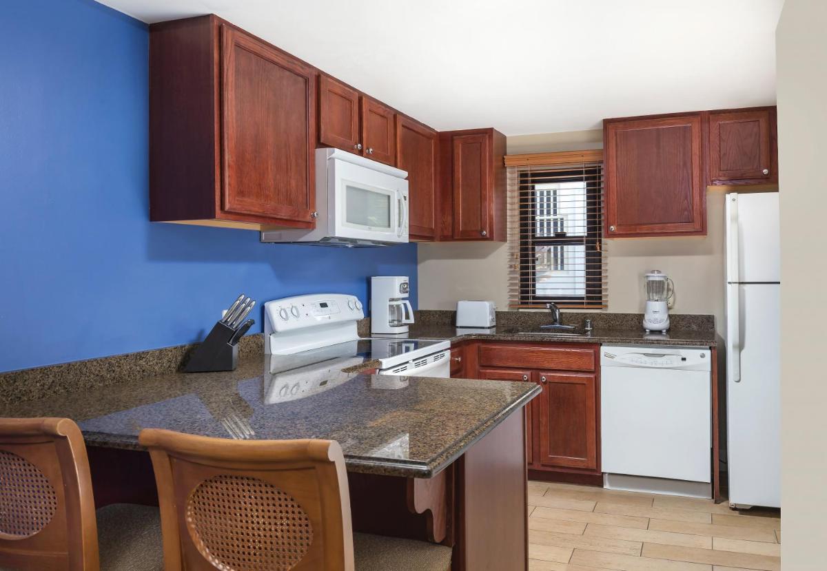 Wyndham Royal Sea Cliff Resort - Housity