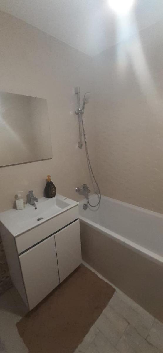 Apartament central. Bloc nou. - Housity