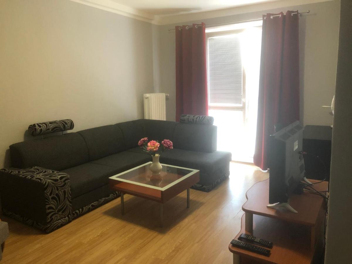 Apartman BEA, SNP 12 Veľký Krtíš - Housity