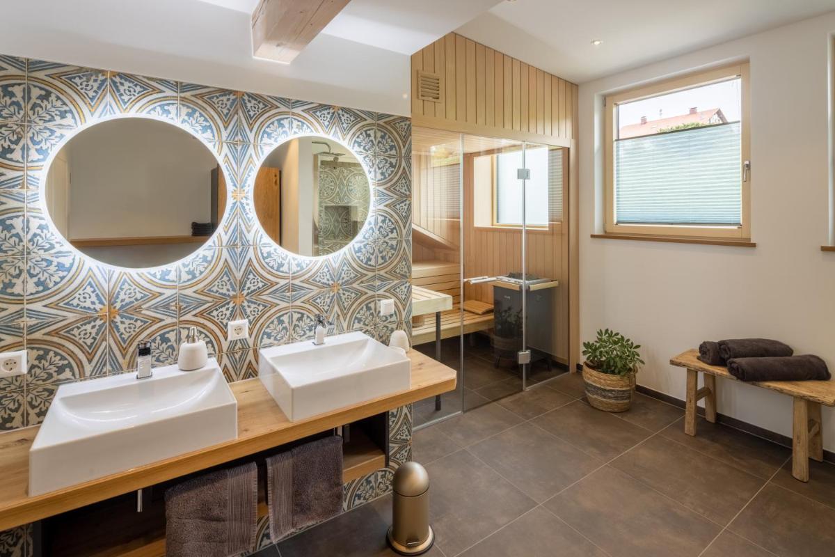 Stille x Weite - Hochwertige Wohnung mit See-Panorama - Housity