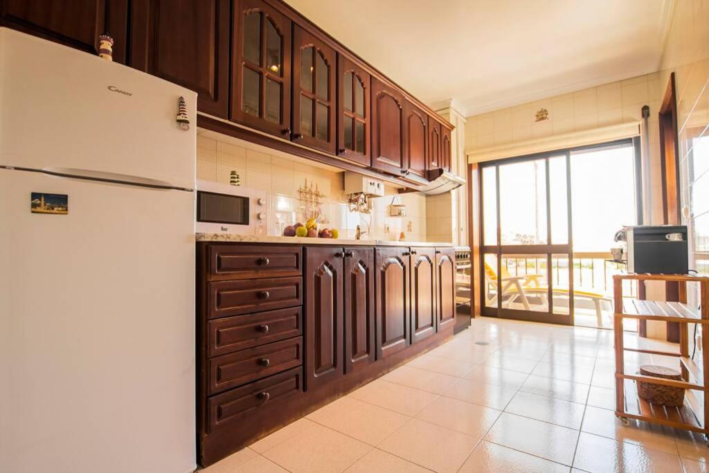 CASA DOS FARÓIS GARAGEM GRATUITO PRAIA DA BARRA - Housity