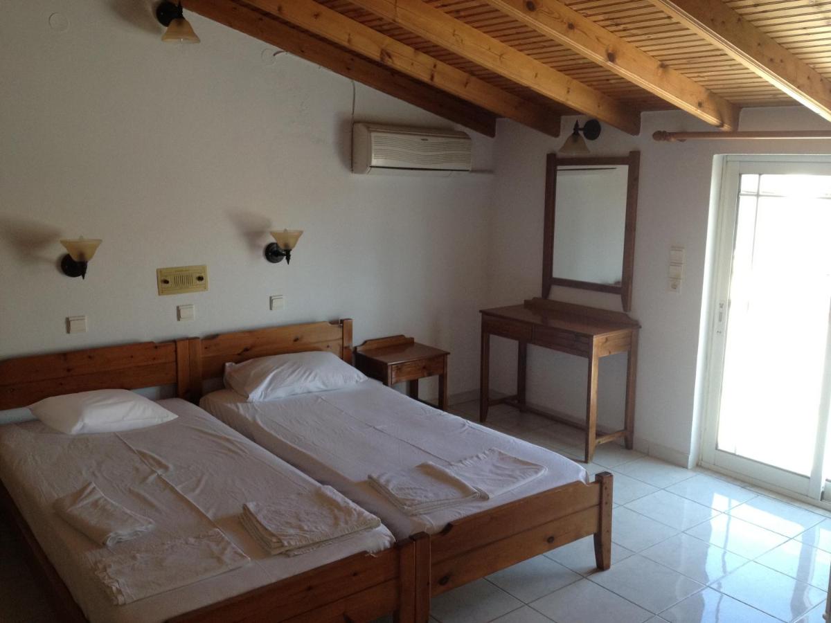 Elli Studios - Housity