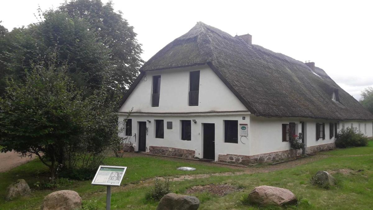 Ferienwohnung Am Skulpturenweg - Housity
