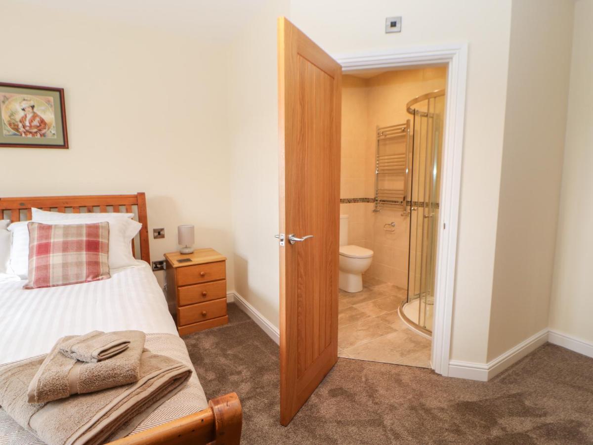 Stackyard House - Housity