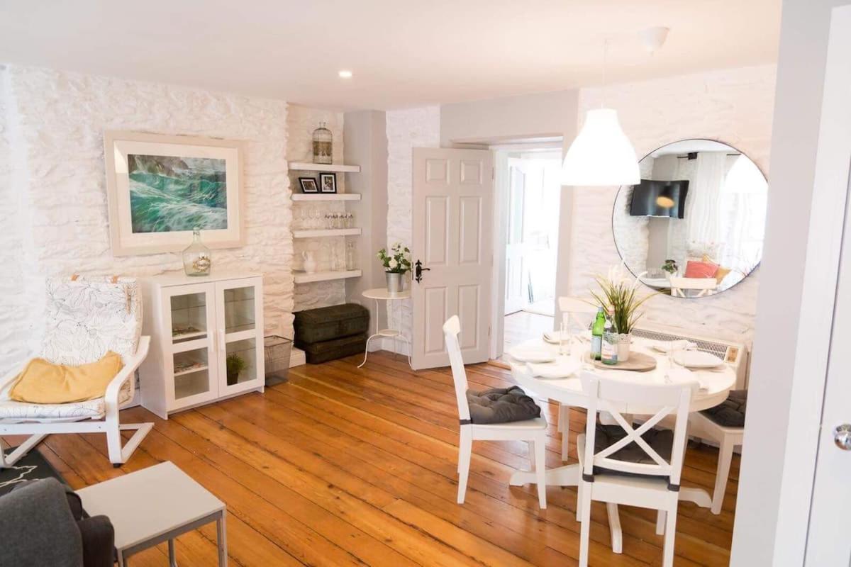 Apartments in Dingle Town Center - Housity