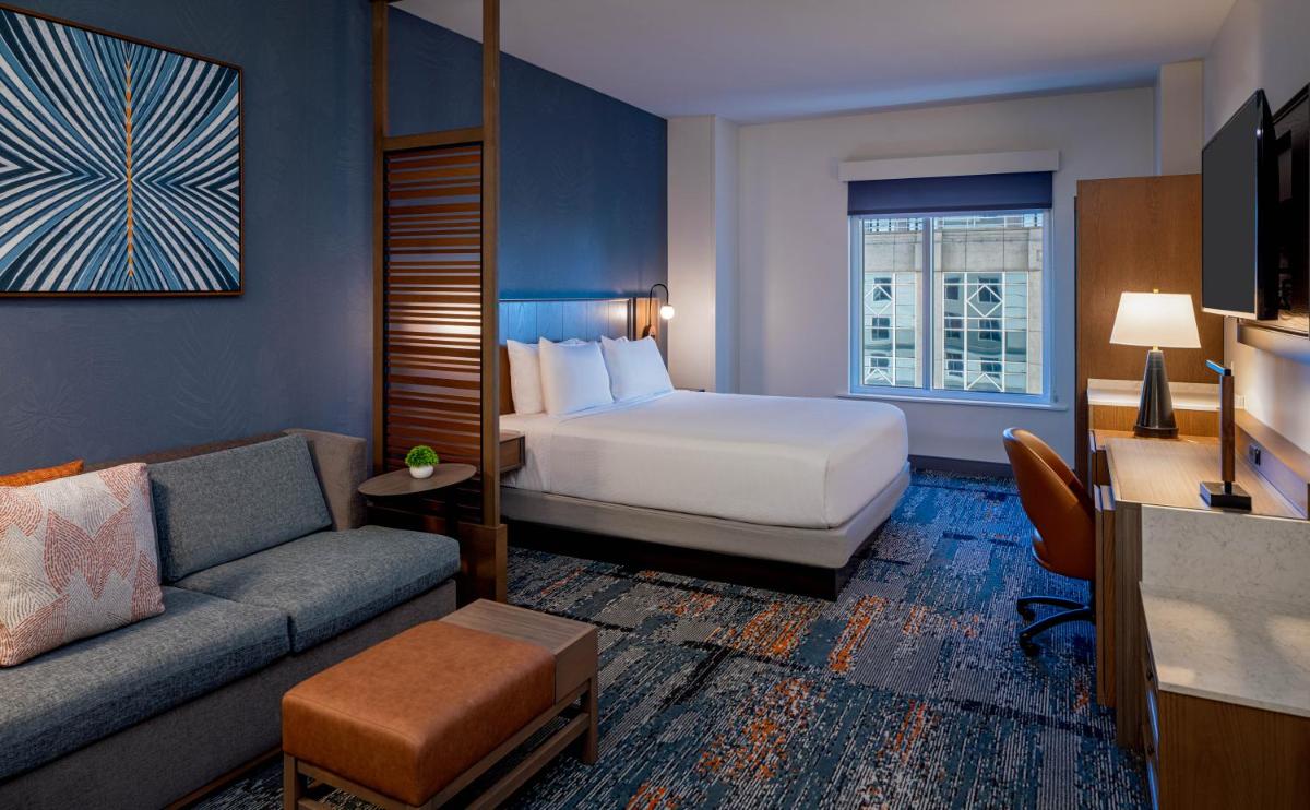 Hyatt Place Tampa Downtown - Housity