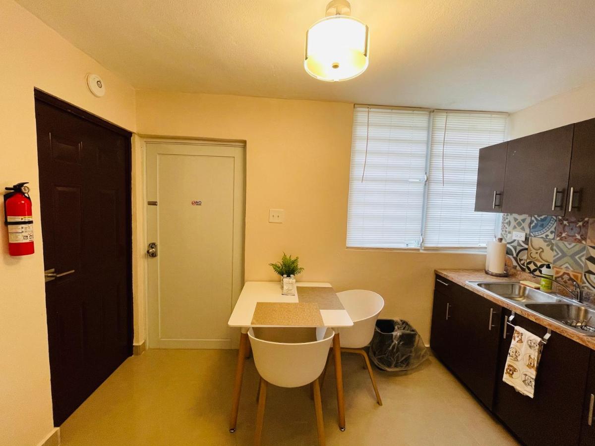Private Patio Retreat with Zen Vibe and FREE Laundry - Housity