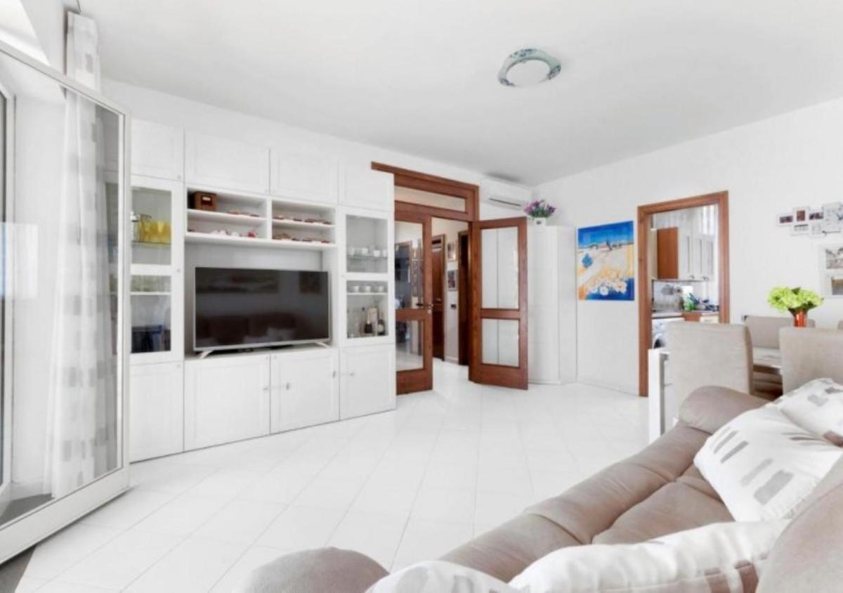 Enjoy Home Sorrento - Hizvo