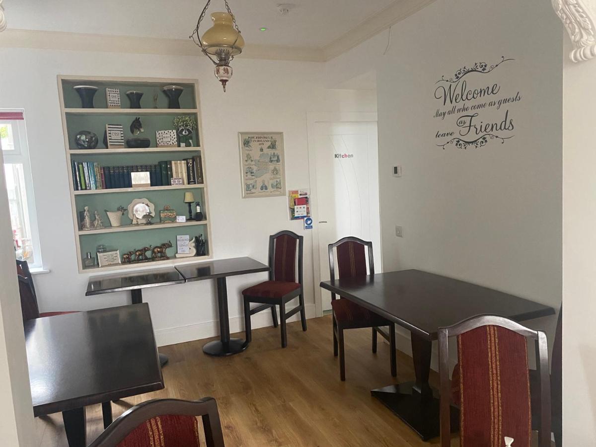 Racecourse View - Housity