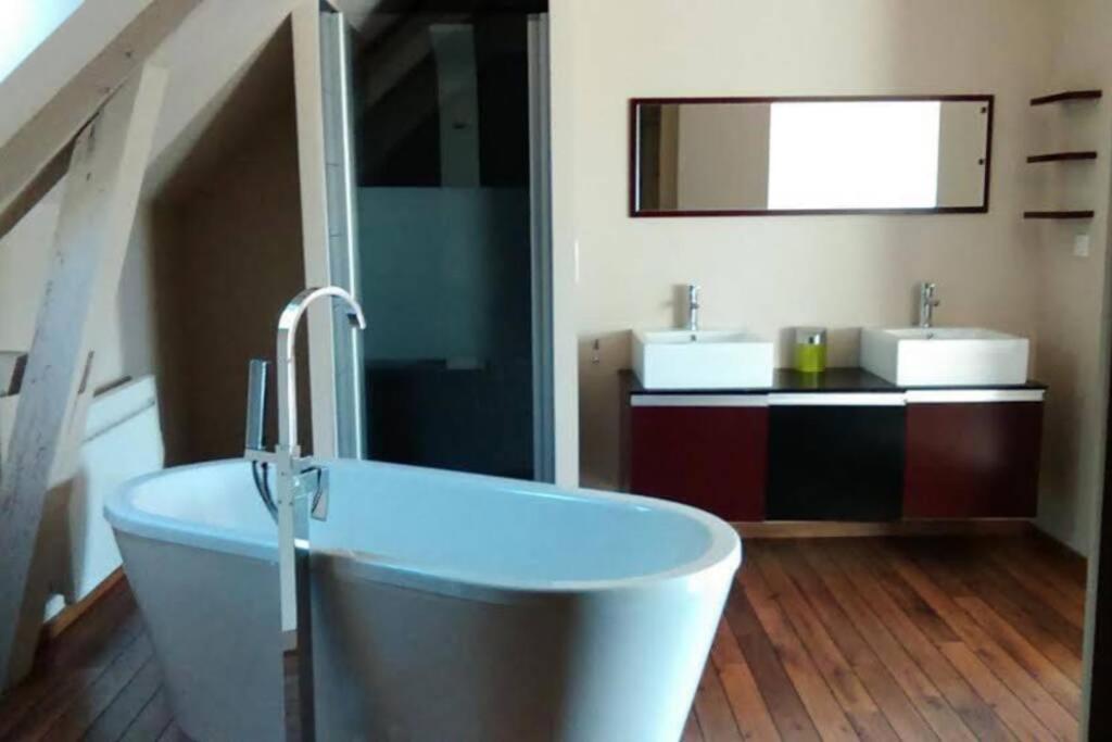 BIEN D EXCEPTION - Housity