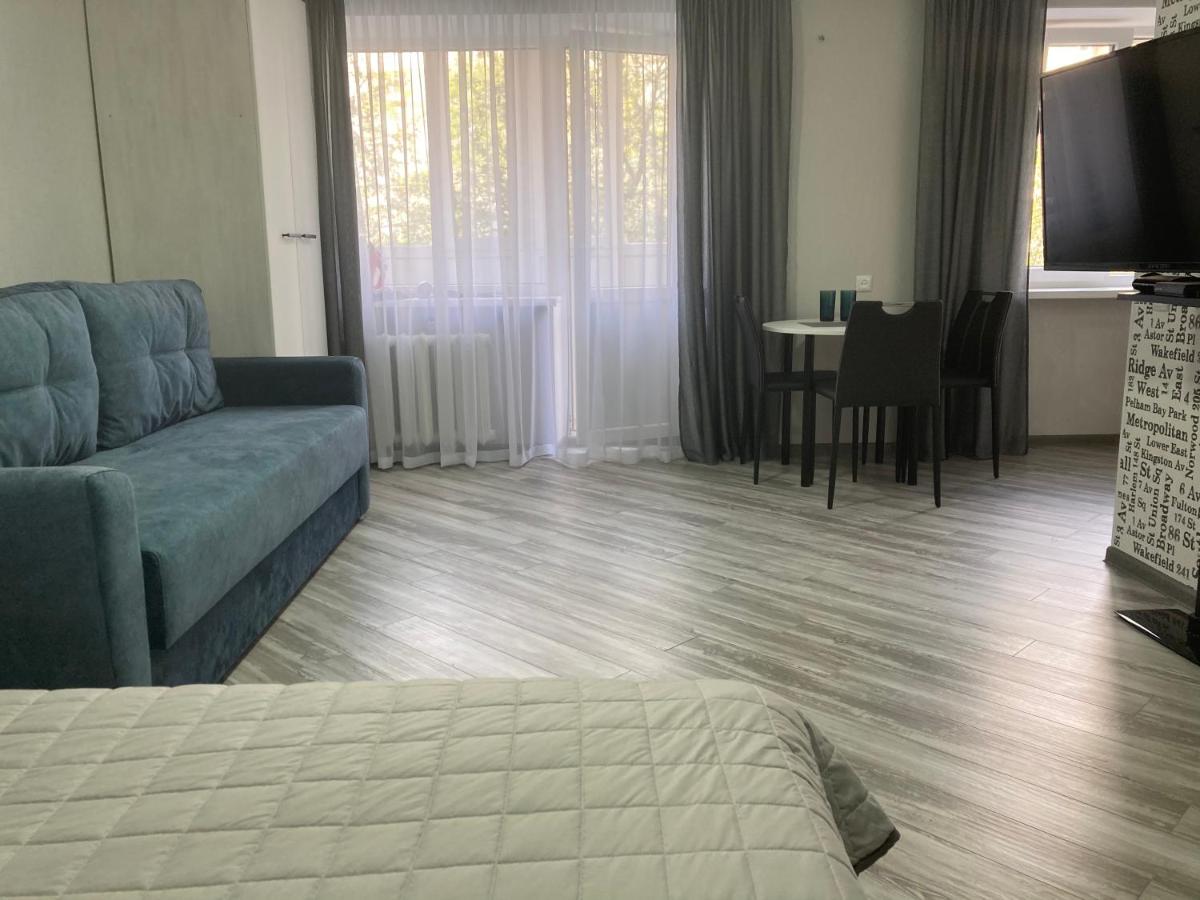 White&Grey apartment - Housity