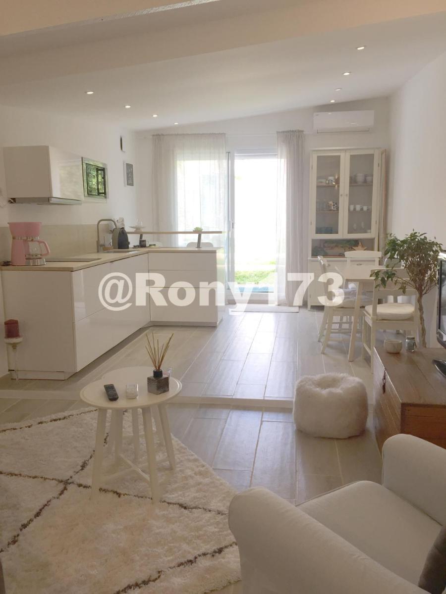 Studio proche mer et ville TOULON 2 pers - Housity