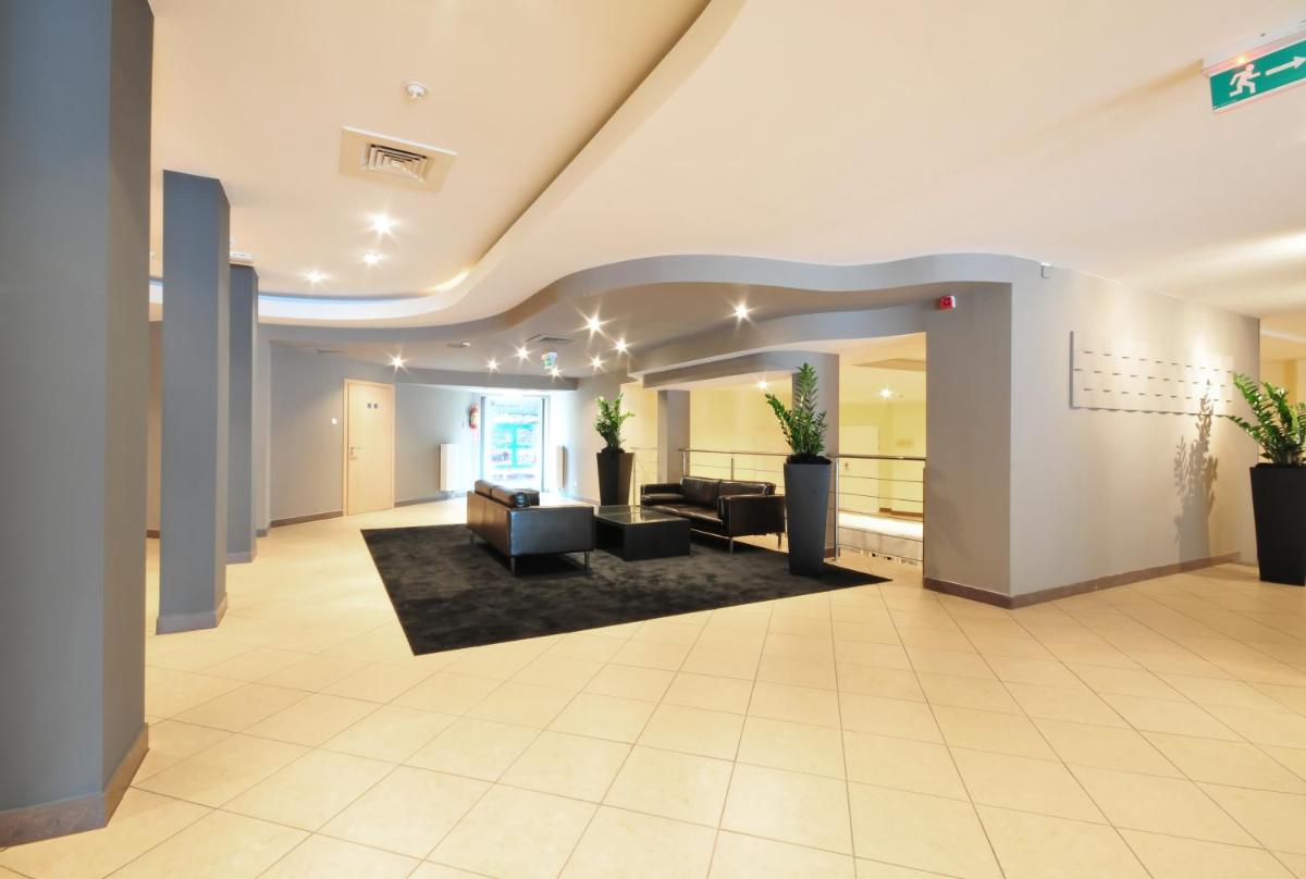 Hotel Wodnik - Housity