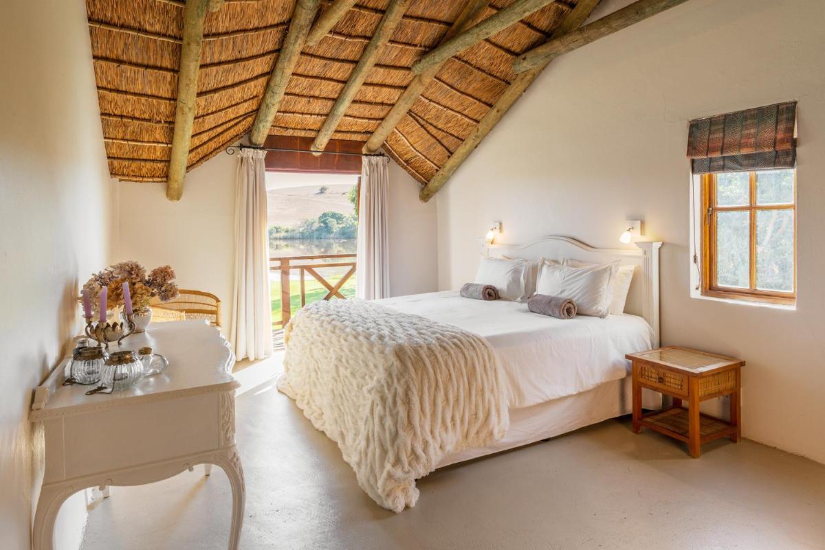 Tides River Lodge - Housity