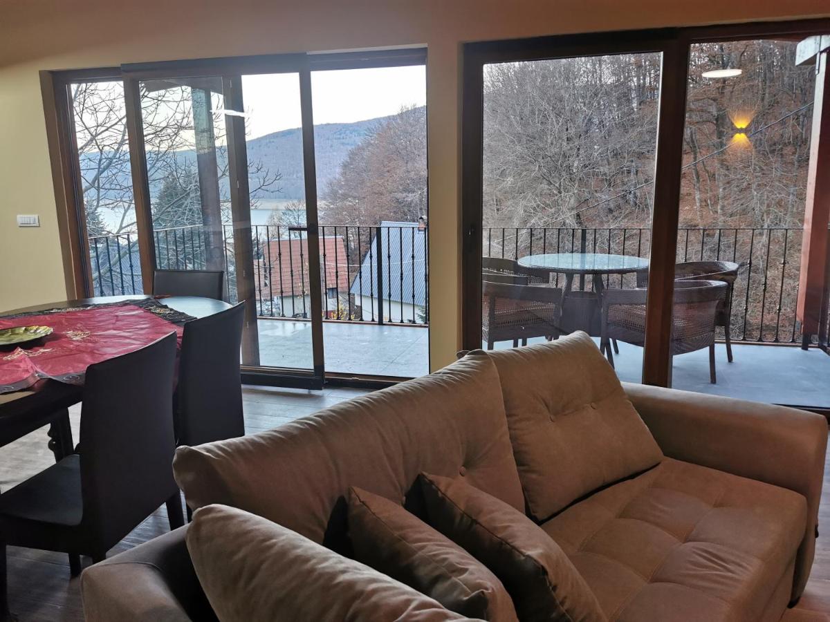 Sindy Wooden Apartments - Housity
