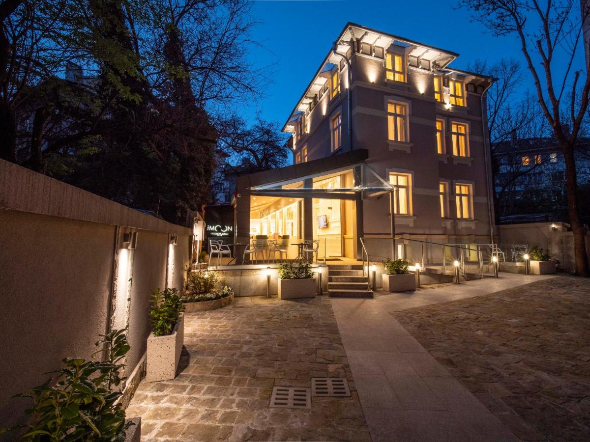 The Moon Boutique Hotel - Housity