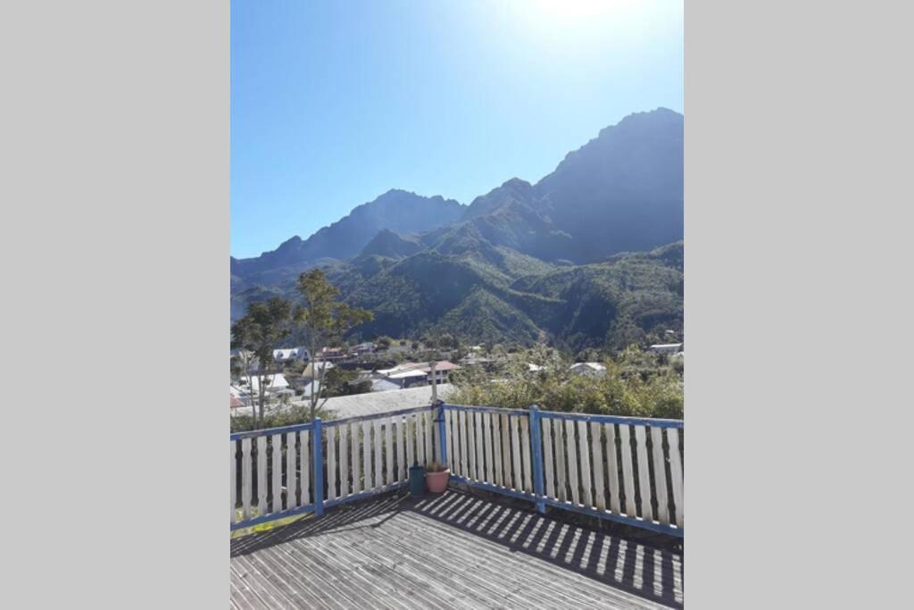 20 COUCHAGES CILAOS CENTRE - Housity