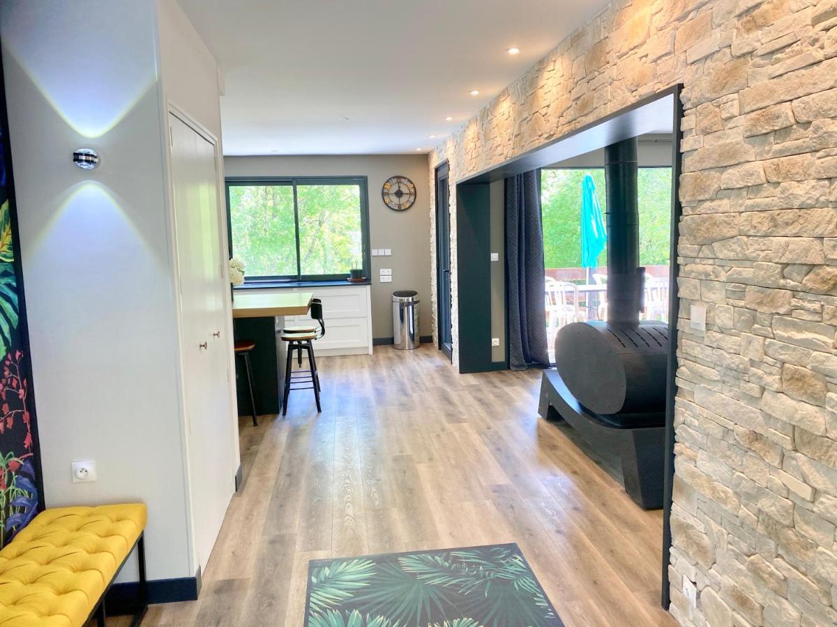 Villa-des-eaux Douces - Housity
