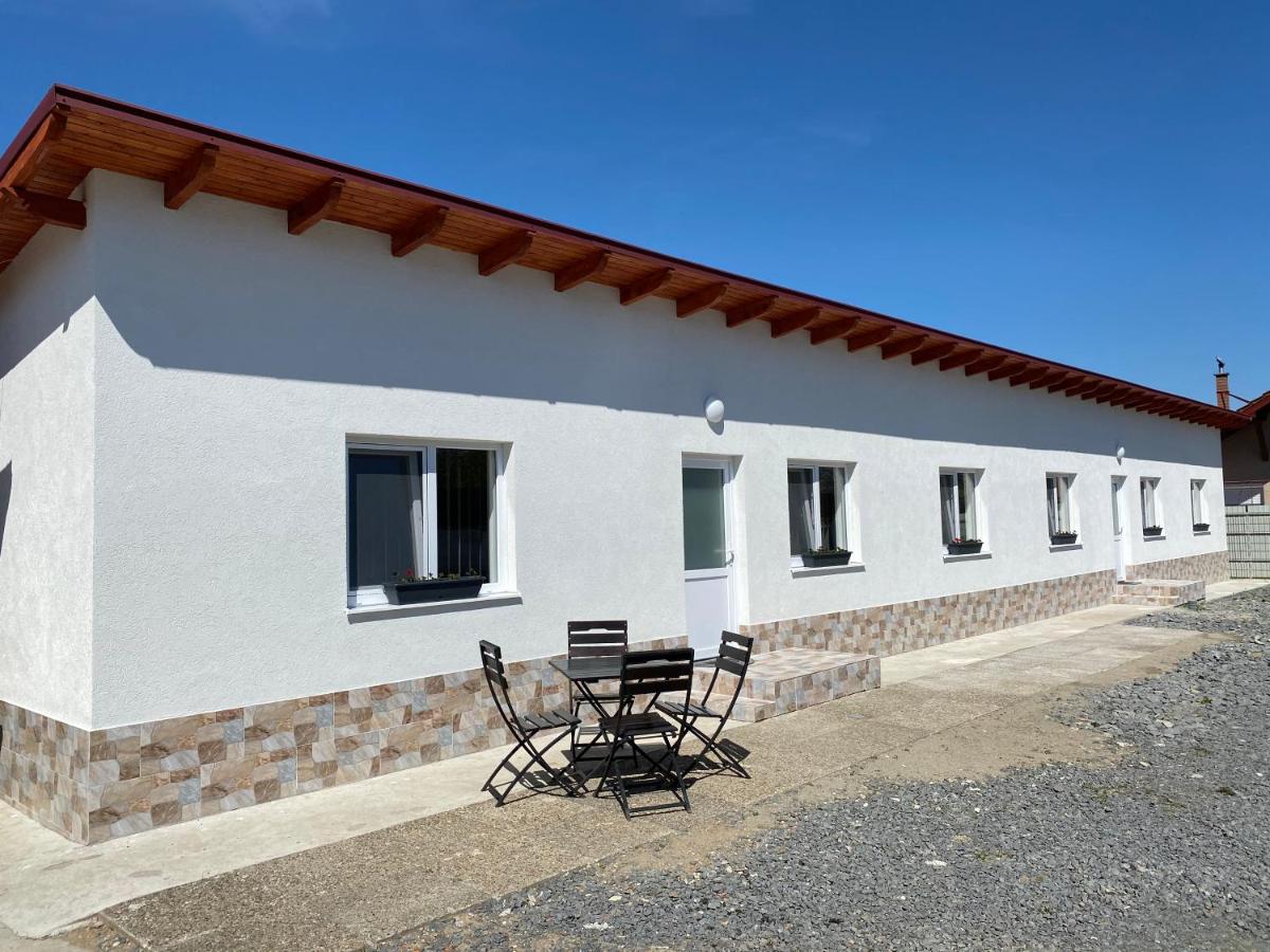 California apartamente - Housity
