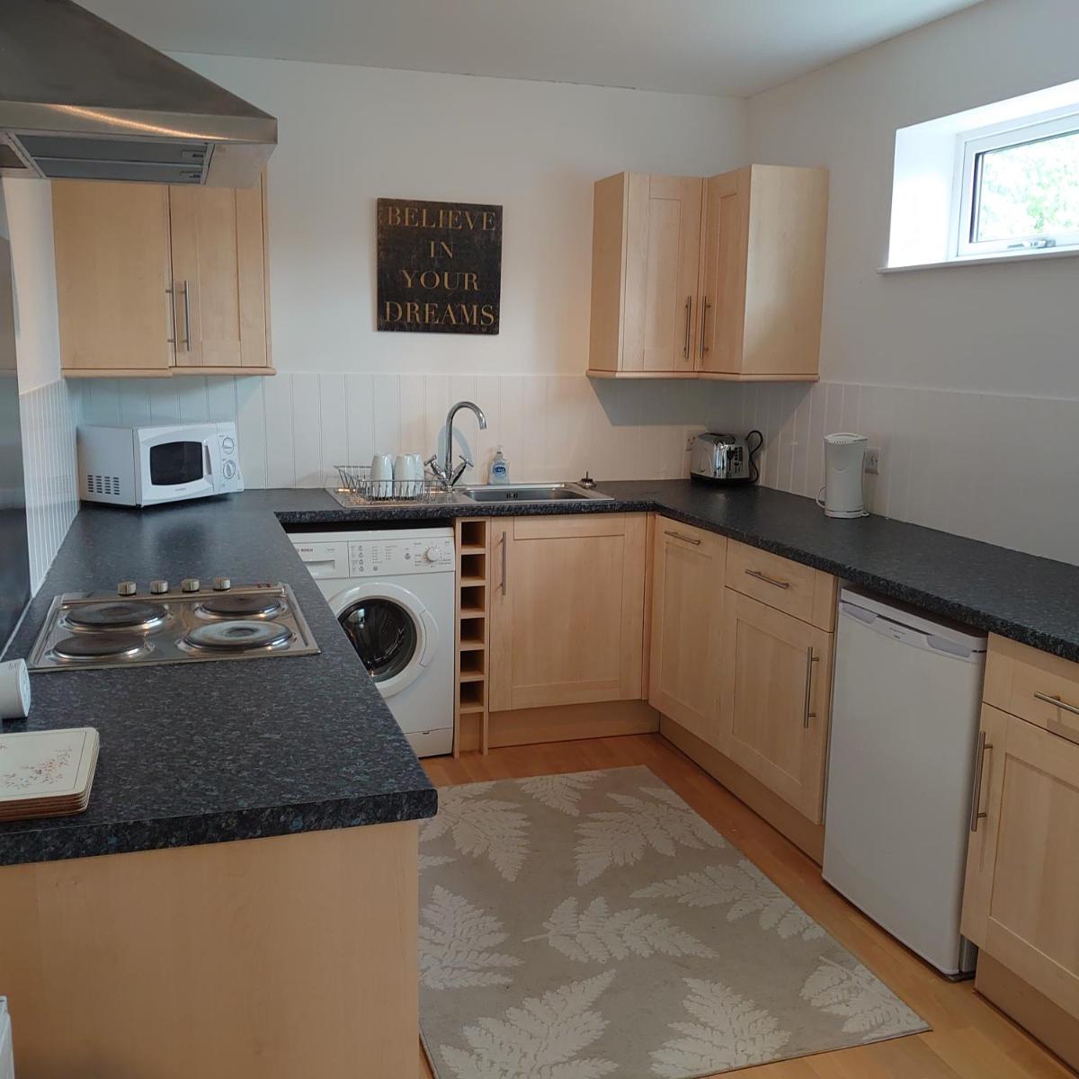 Annexe in Cherhill, opposite Cherhill White Horse - Housity