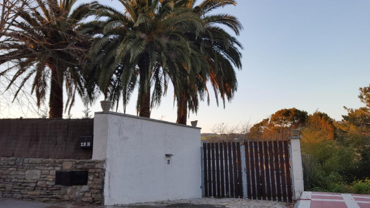 Bilbao Beach Chalet - Housity